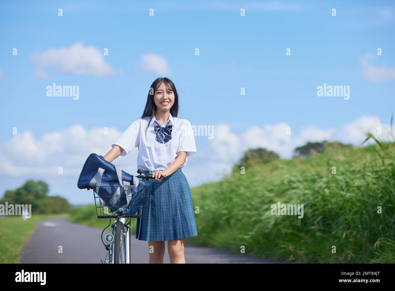 Japanese High School Student Portrait Outdoors Stock Photo Alamy japanese-high-school-student-portrait-outdoors-stock-photo-alamy
