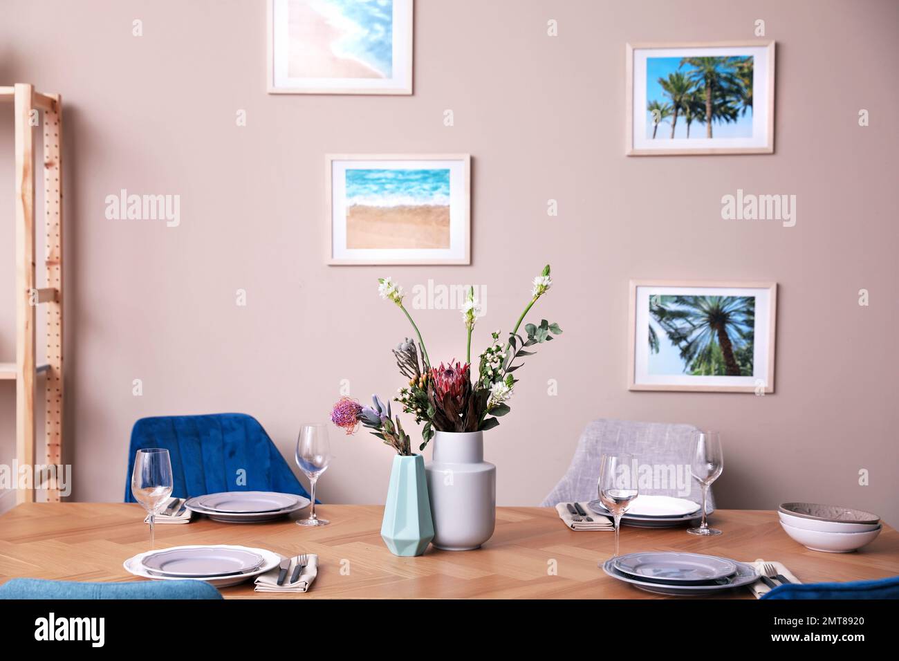 Modern dining room interior with stylish furniture Stock Photo - Alamy