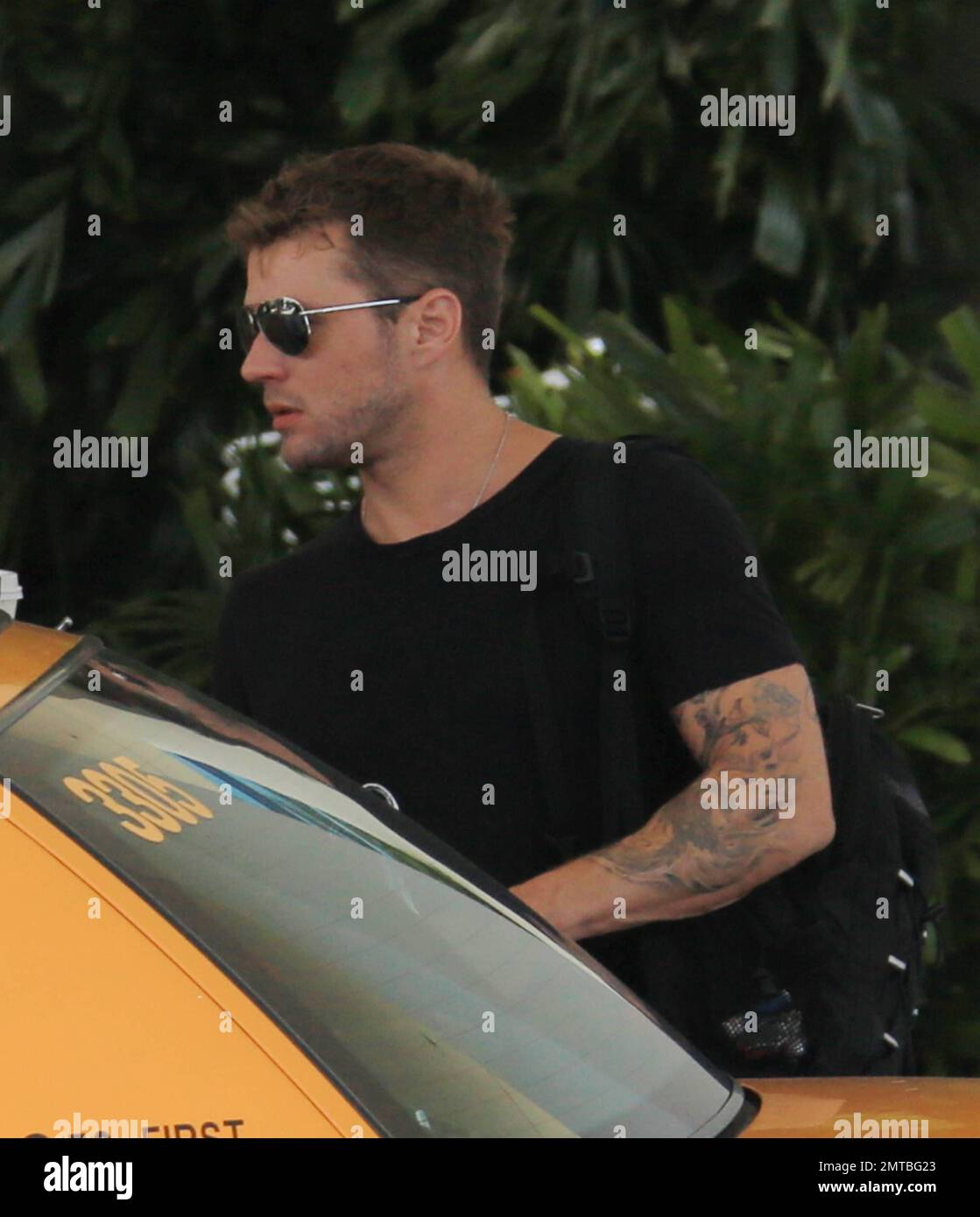 Ryan Phillippe and Paulina Slagter get in a taxi as they head out on the town for an afternoon in South Beach. Miami Beach, FL. 13th June 2014. Stock Photo