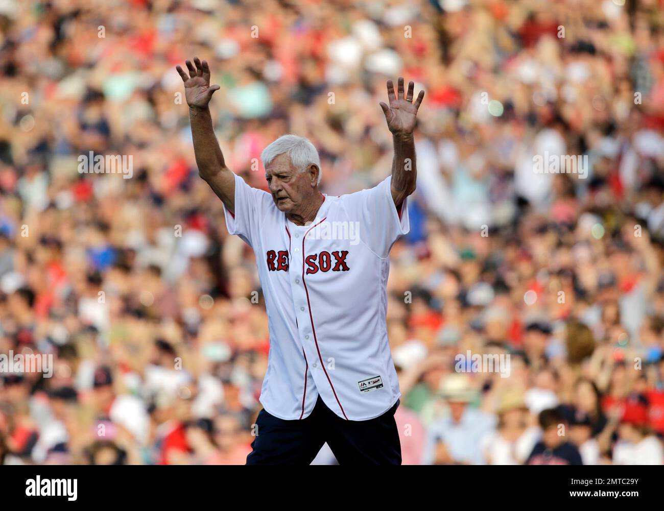 Red Sox Hall of Fame Legend Carl Yastrzemski - Cooperstown Cred