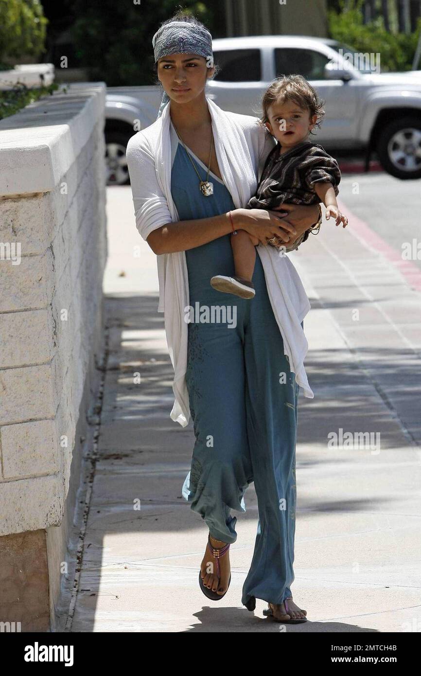 Camila alves mcconaughey hi-res stock photography and images - Page 26 -  Alamy