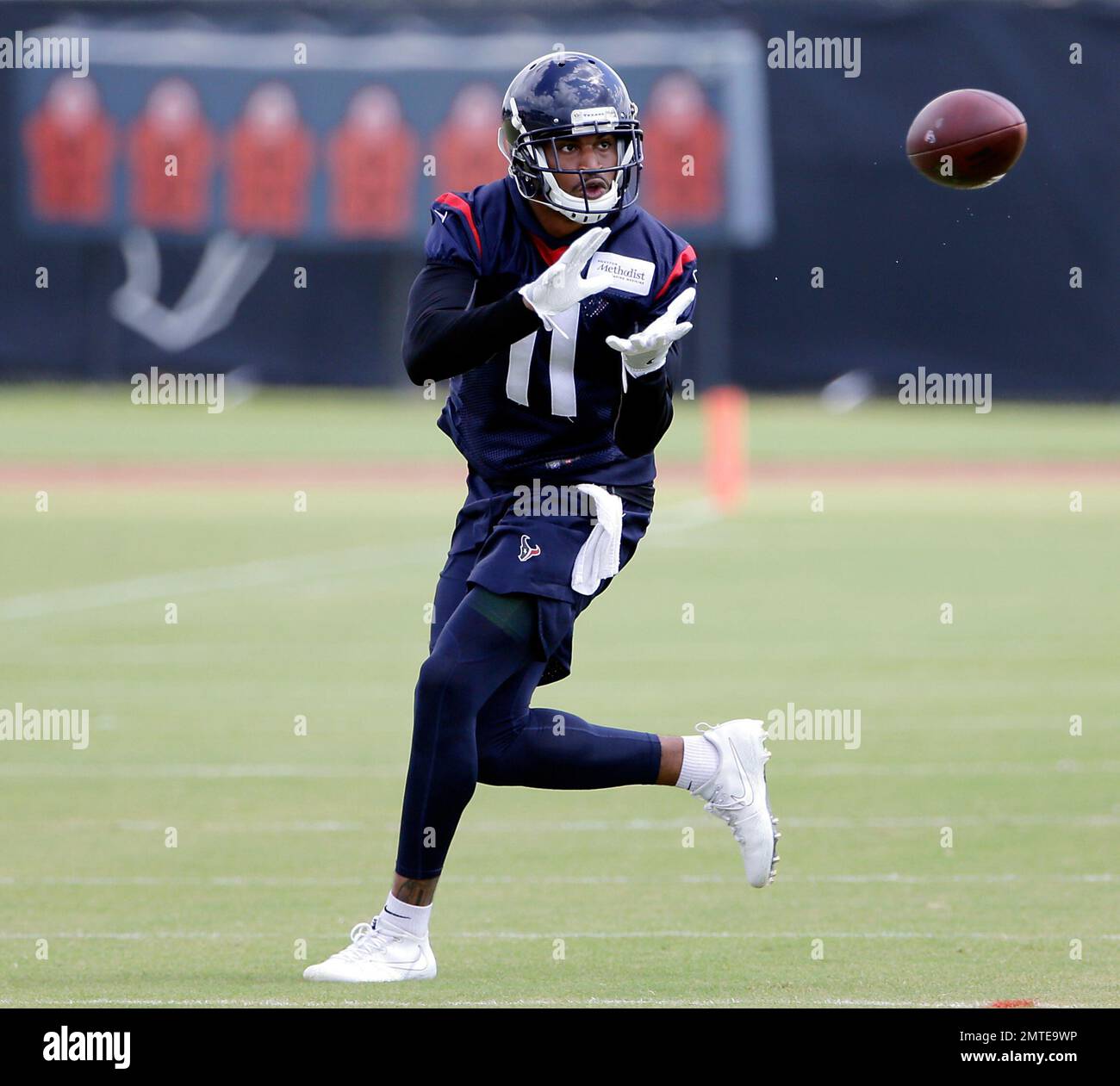 Houston Texans wide receiver Jaelen Strong (11) catches a pass