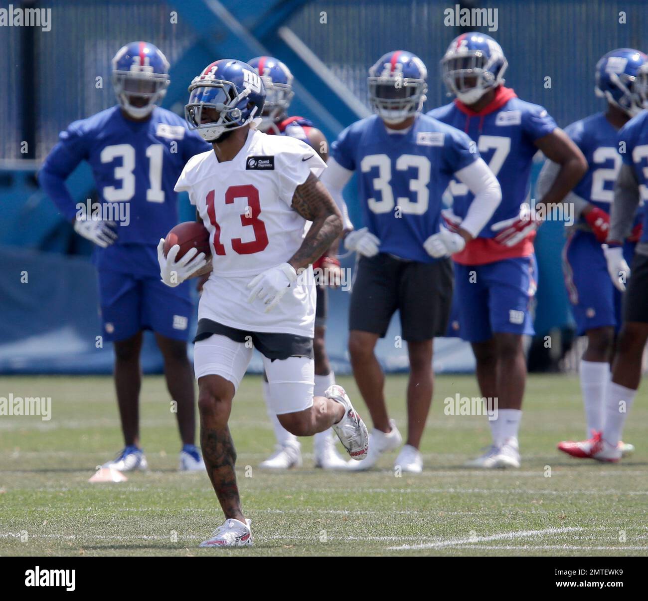 NFL NY Giants Branded Clothing Display, Modell's Sporting Goods Store  Interior, NYC Stock Photo - Alamy