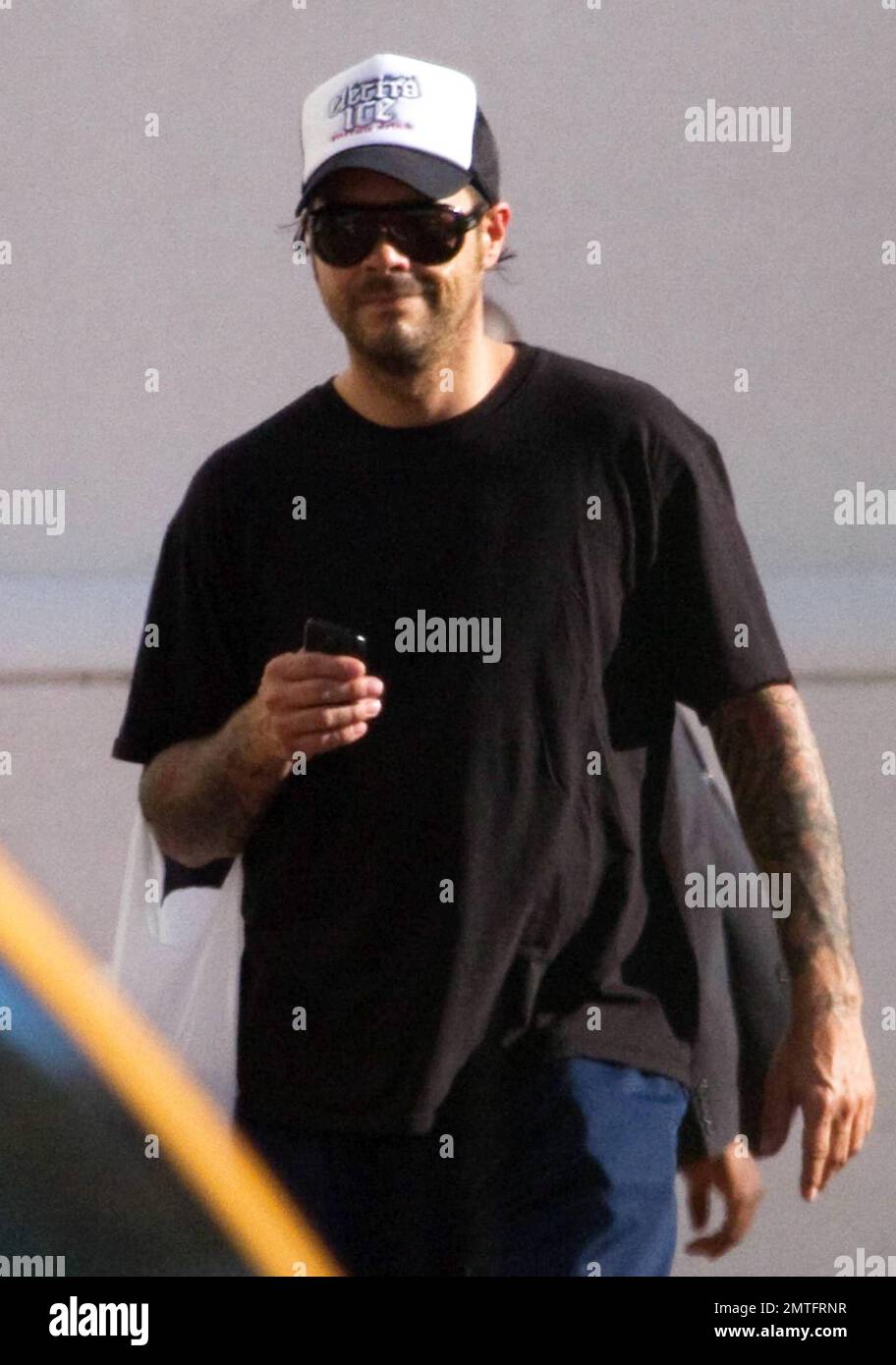 EXCLUSIVE!! Rob Patterson, boyfriend of Carmen Electra, shows off his  scruffy unshaven face while out and about Miami Beach in his sweats. Rob,  who is the guitarist for nu metal band Otep