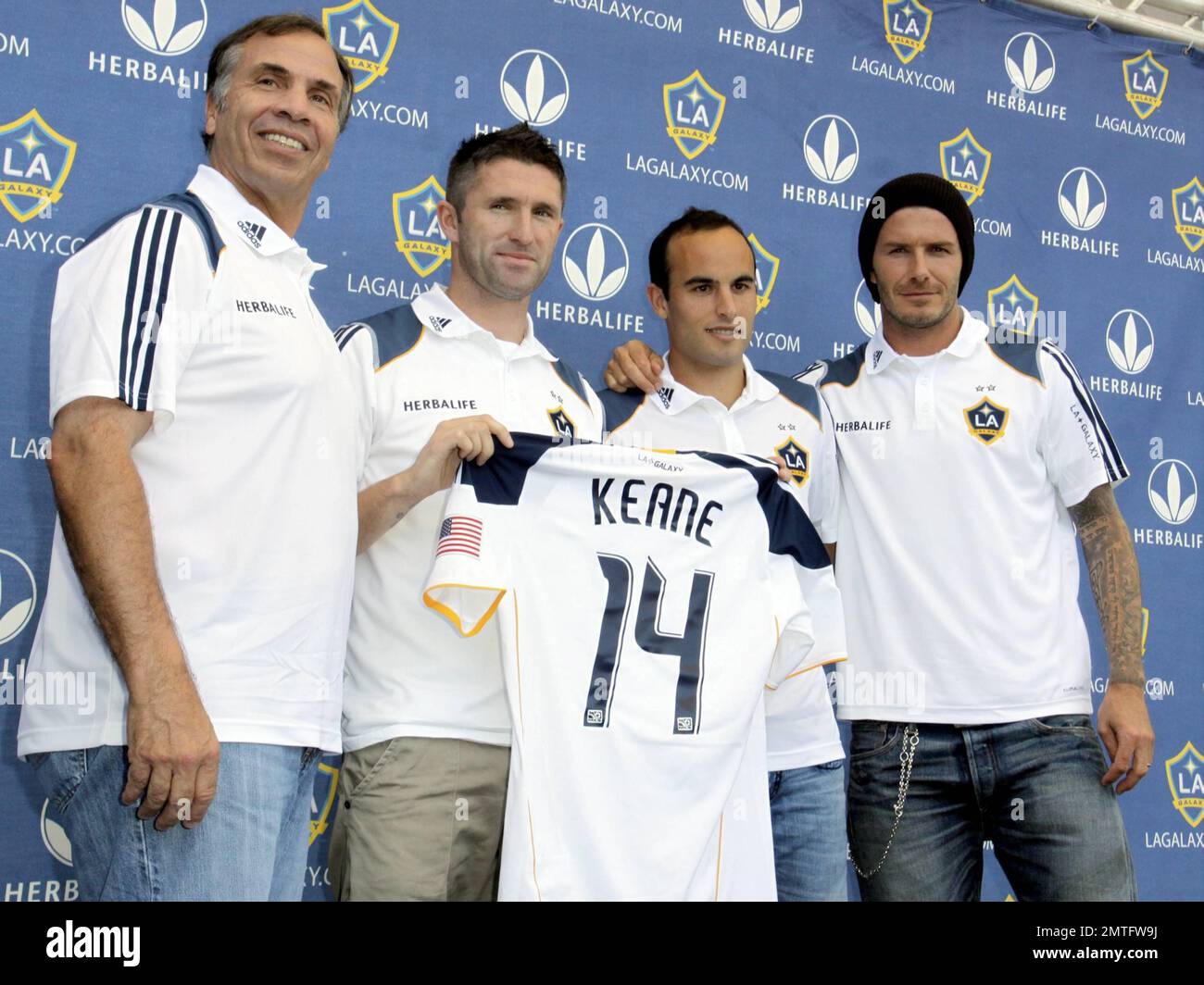 LA Galaxy head coach Bruce Arena with players Robbie Keane, Landon