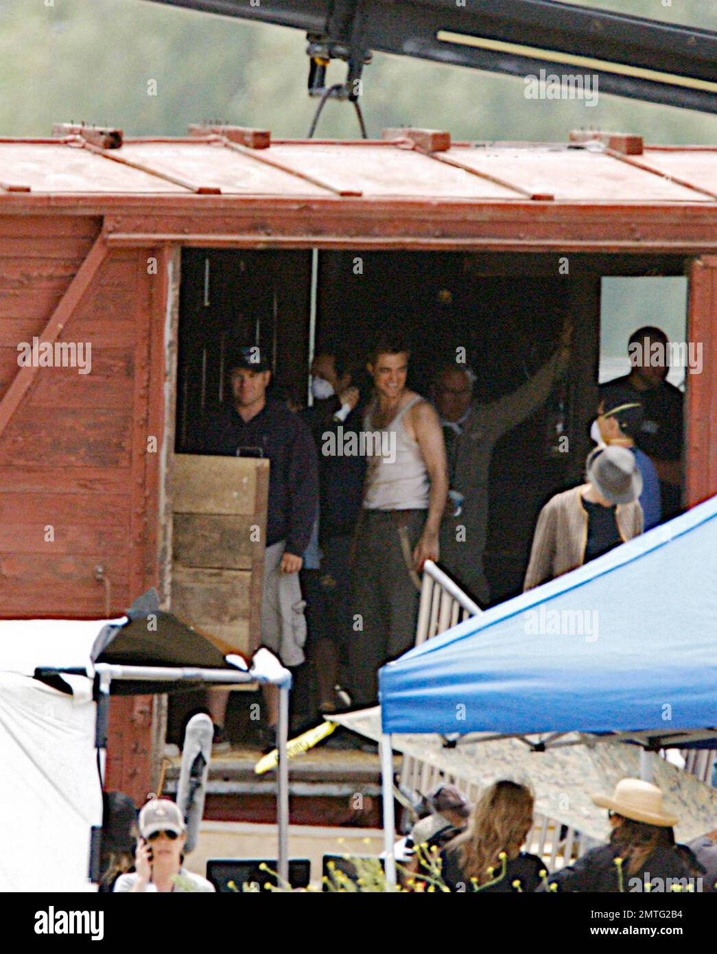 Robert Pattison films scenes on the set of his new film "Water for