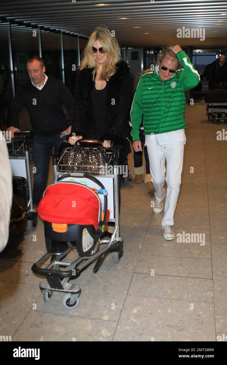 Rocker Rod Stewart, wife Penny Lancaster and their two children ...