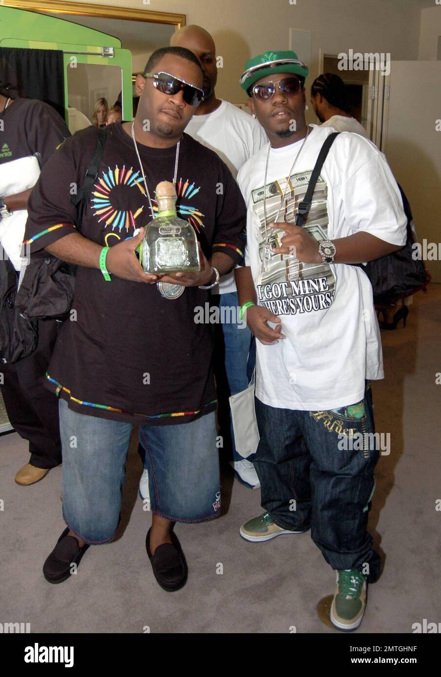 Dogg pound hi-res stock photography and images - Alamy