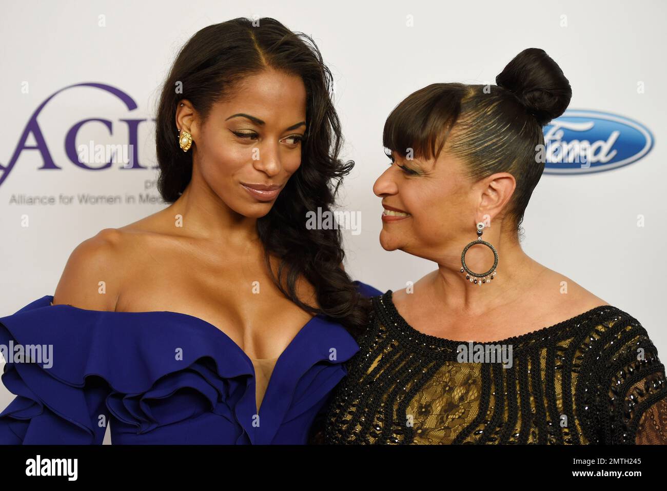 107 Debbie Allen Daughter Stock Photos, High-Res Pictures, and ...