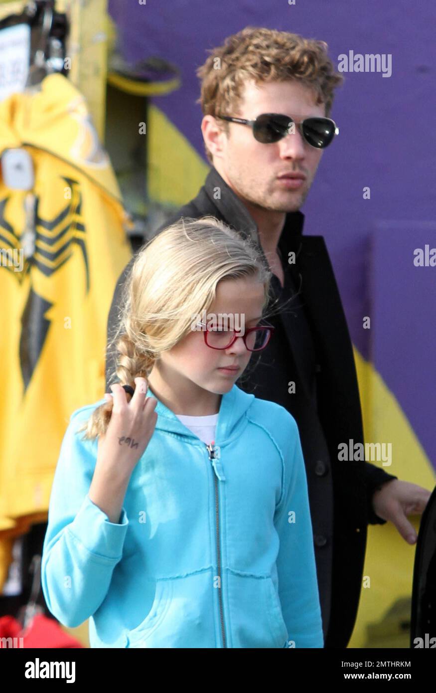Exclusive Actor Ryan Phillippe Takes His Darling Daughter Ava Shopping At Aahs In West 