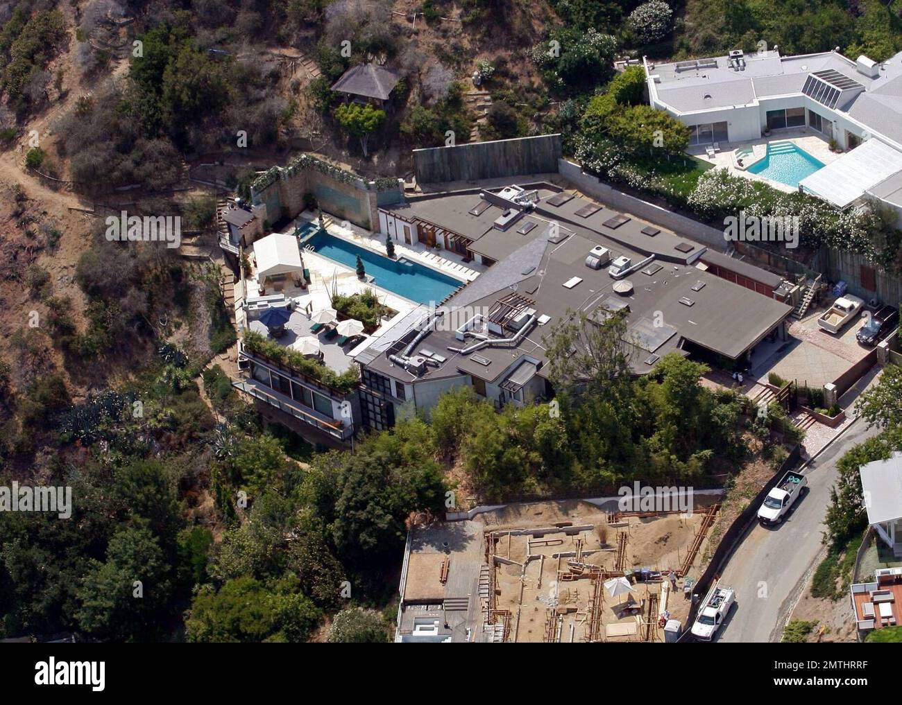 Exclusive!! Ryan Phillippe reportedly paid 7.175 million for this