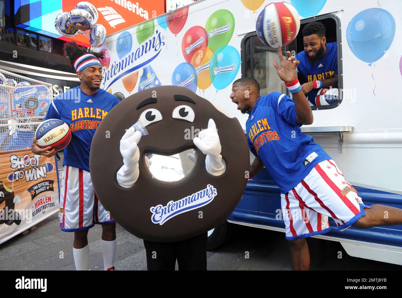 IMAGE DISTRIBUTED FOR ENTENMANN'S Buckets, of the world famous Harlem