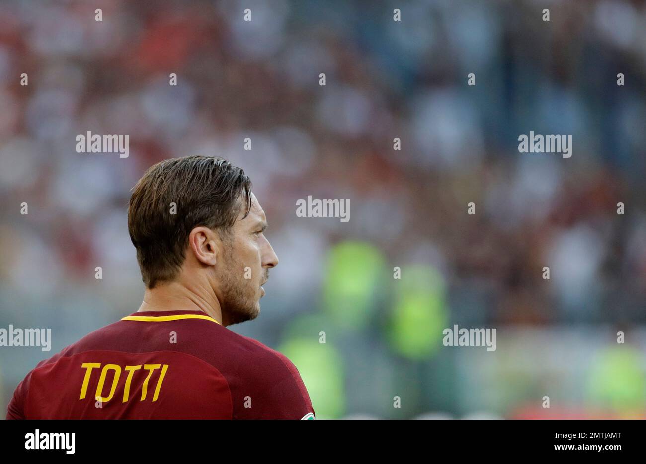 Genoa Celebrates Totti with Special Jersey - Footy Headlines