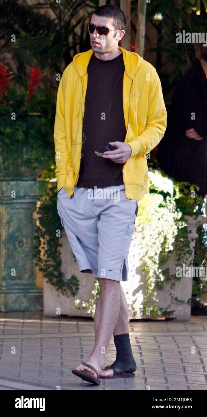 Los Angeles Lakers' Sasha Vujacic leaves the Four Seasons Hotel in Beverly Hills, CA.  1/11/08. Stock Photo