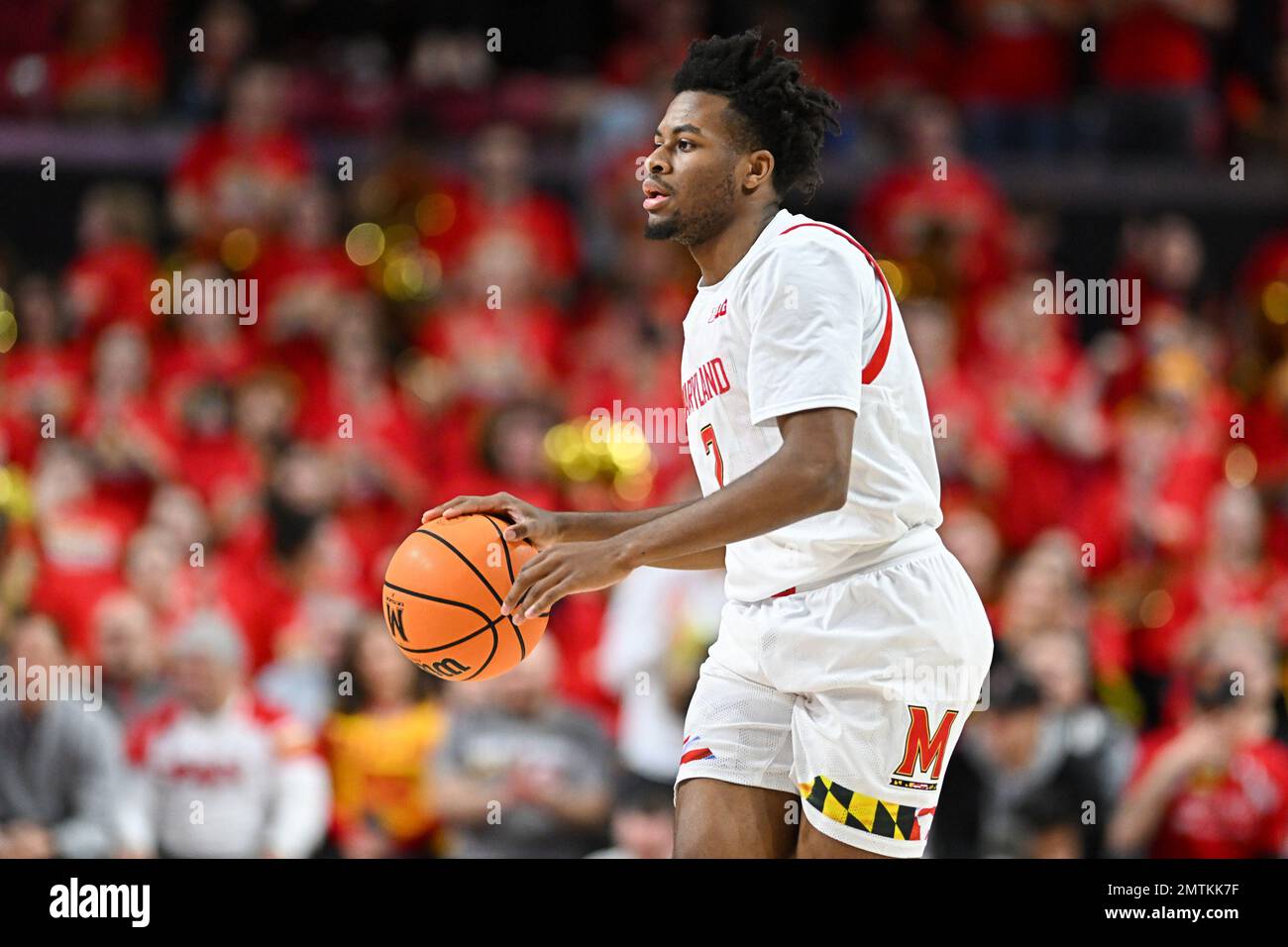 College Park, MD, USA. 31st Jan, 2023. Maryland Terrapins guard Jahari Long (2) dribbles the ball during the NCAA basketball game between the Indiana Hoosiers and the Maryland Terrapins at Xfinity Center in College Park, MD. Reggie Hildred/CSM/Alamy Live News Stock Photo