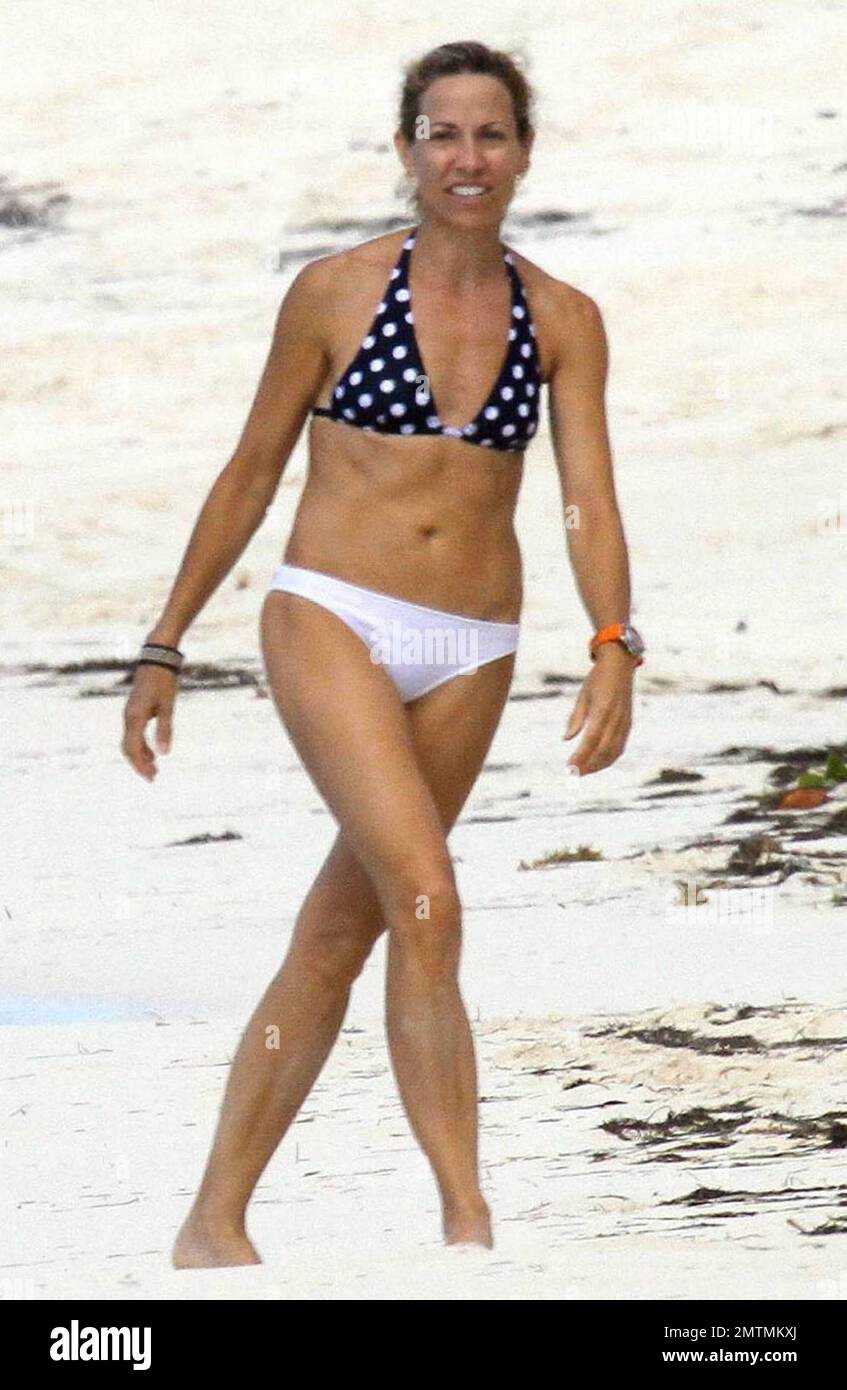 Having been seen earlier in the day in a bright yellow bikini, rocker