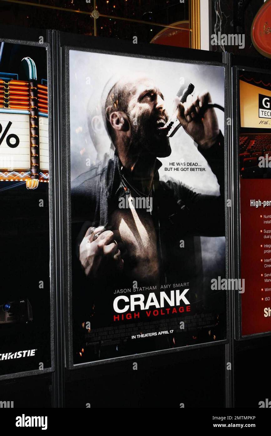 CRANK 2: HIGH VOLTAGE (2009) JASON STATHAM MARK NEVELDINE (DIR), BRIAN  TAYLOR (DIR) 001 Stock Photo - Alamy