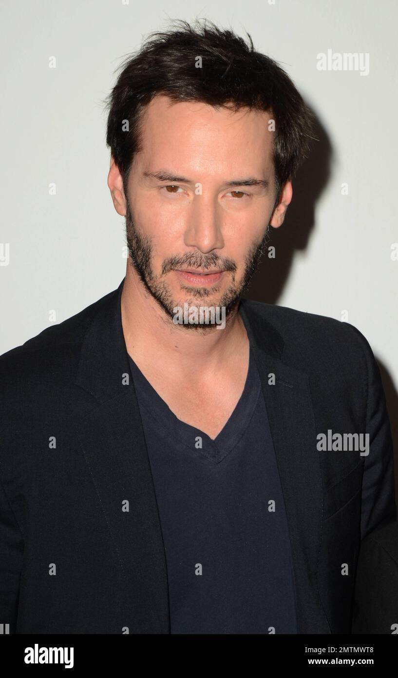 Keanu Reeves Angelic Side Shines In New Comedy Trailerwatch Now - 4co6ni0