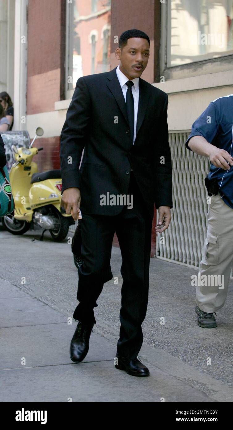 will smith cigarettes Will Smith is seen filming while Josh Brolin takes a smoke break in between  scenes on the set of their new film Men In Black III in New York, NY.  05/10/11 Stock
