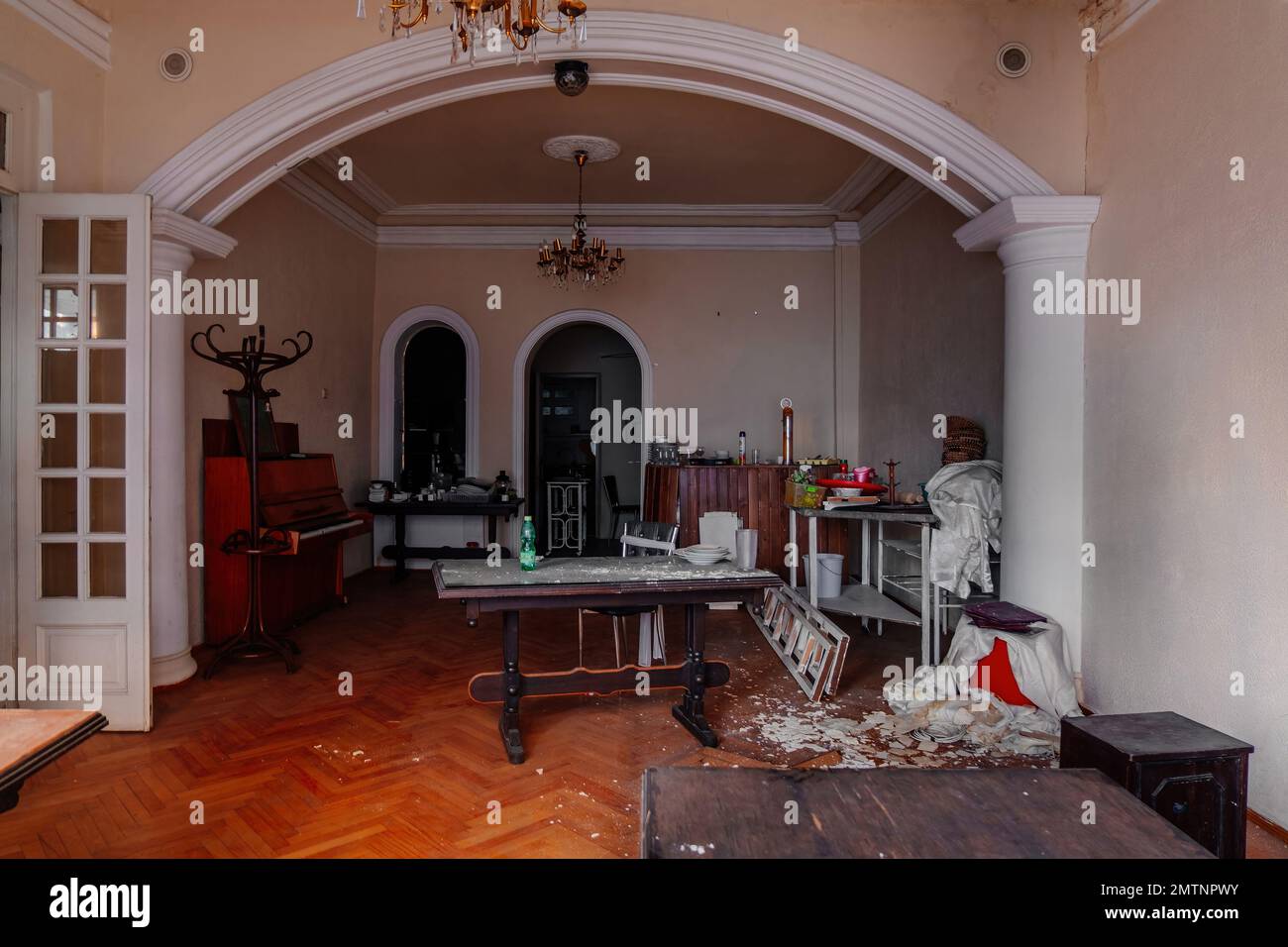Old abandoned forgotten historical mansion interior Stock Photo - Alamy
