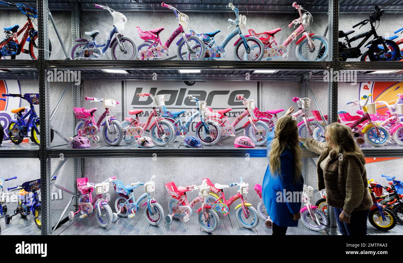 Nuremberg, Germany. 01st Feb, 2023. Children's bicycles lined up on a