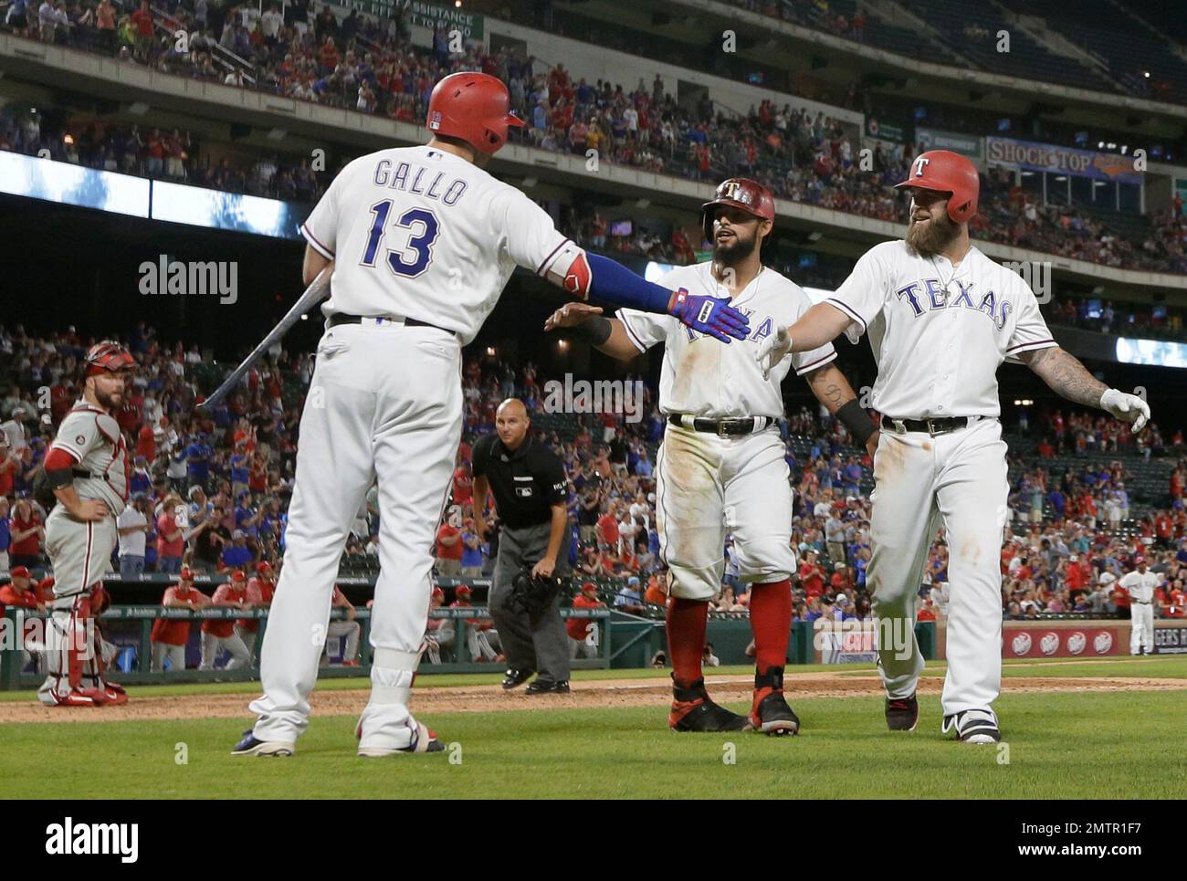 Rangers roast Joey Gallo for tripping over base with faux crime scene