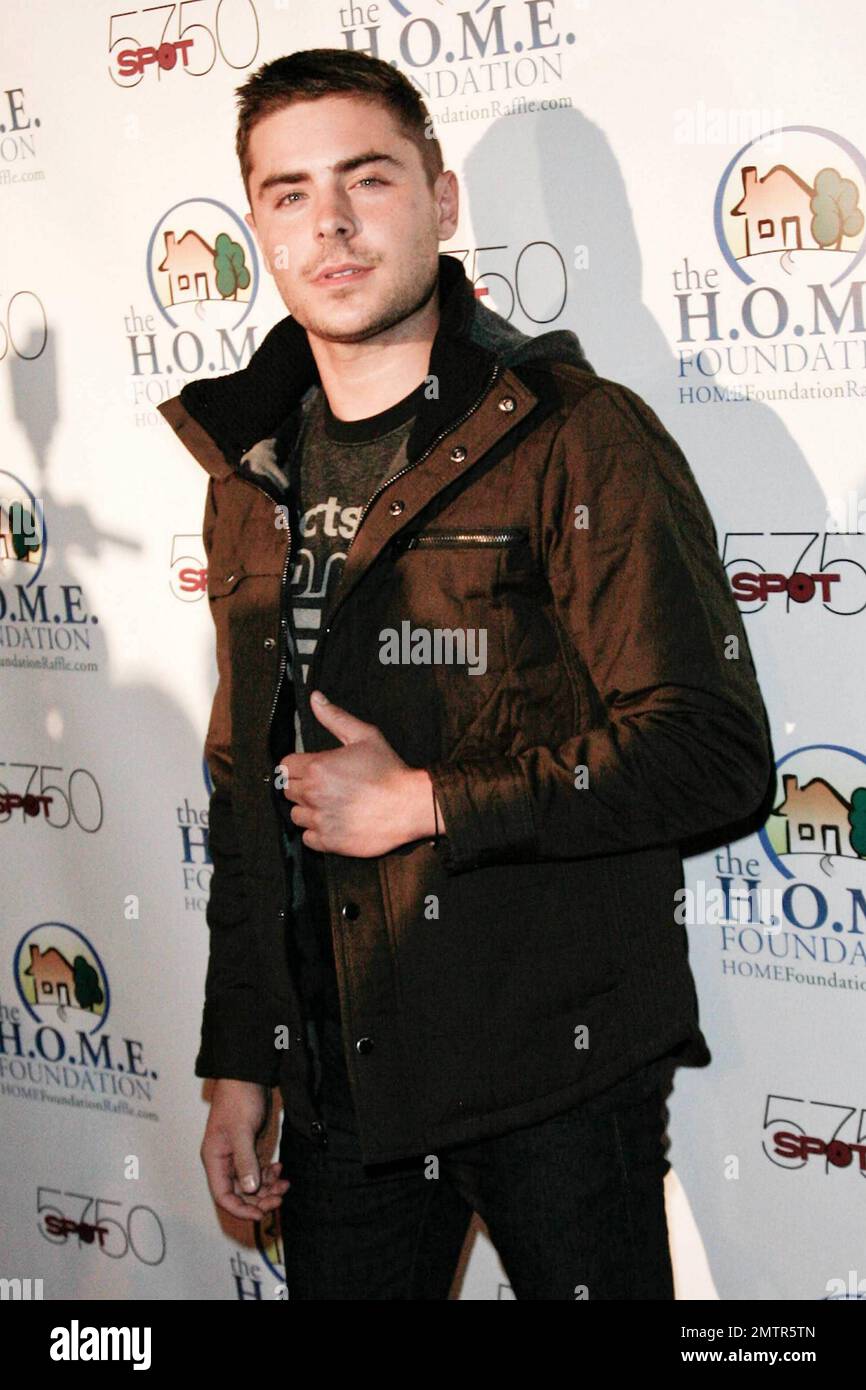 Zac Efron arrives at H.O.M.E. Foundation's STIKS Celebrity Video Game