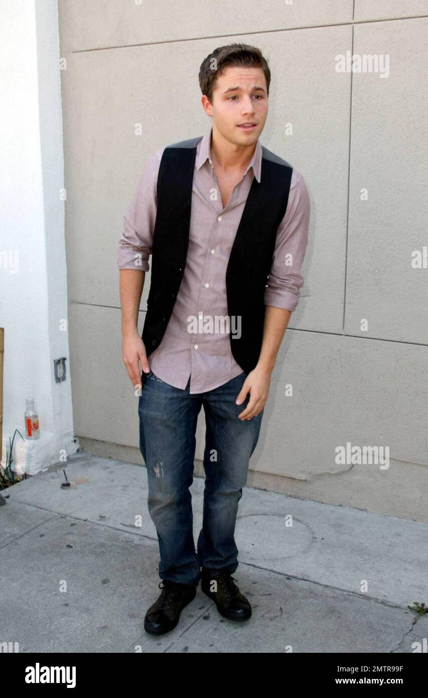 "Desperate Housewives" star Shawn Pyfrom attends the 7th Annual Stuart