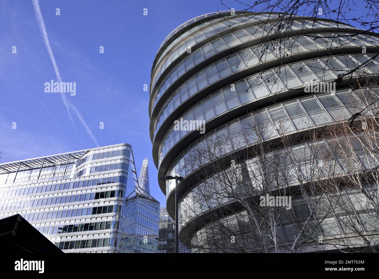 London, England, UK. City Hall (2002: Norman Foster) on the South Bank of the River Thames near Tower Bridge, headquarters of the GLA (Greater London Stock Photo