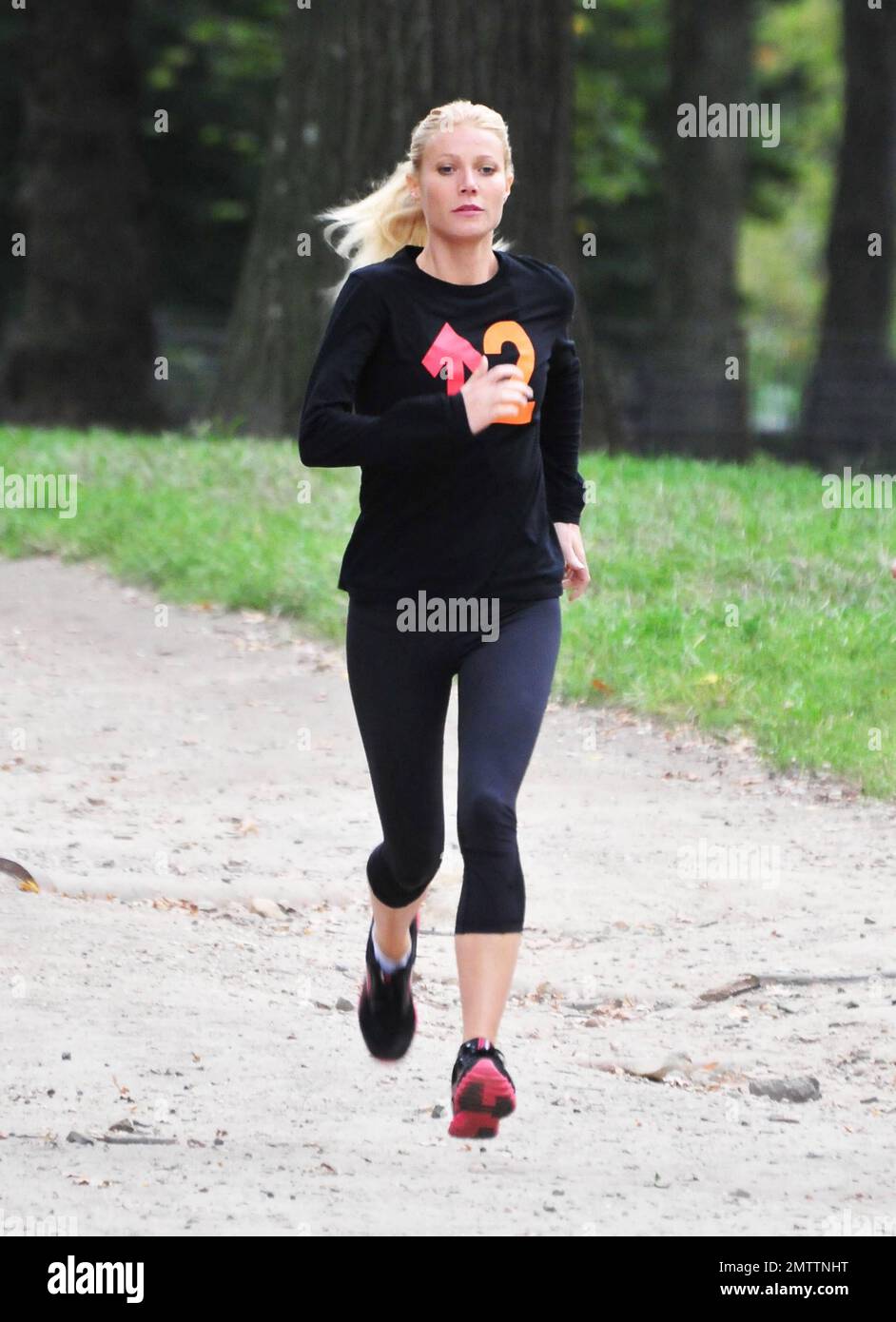 Gwyneth Paltrow and Mark Ruffalo film scenes on the set of their new