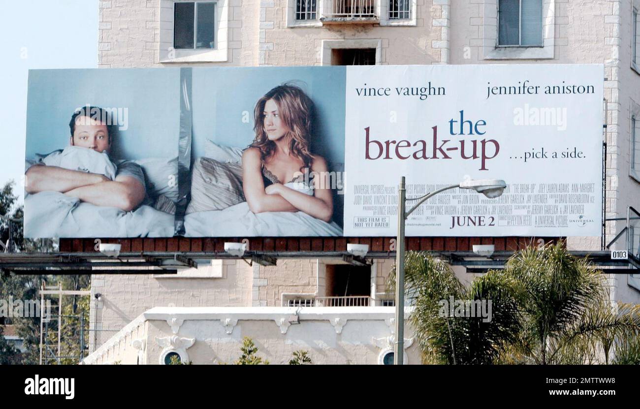 Jennifer Aniston and Vince Vaughn posed in bed for this promotion