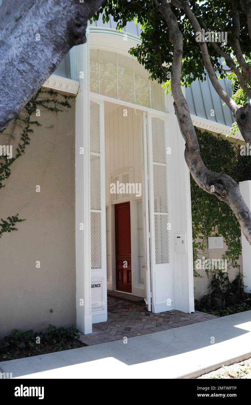 GV of MaryKate and Asley Olsen's new store, The Row, on Melrose Place in West Hollywood, CA