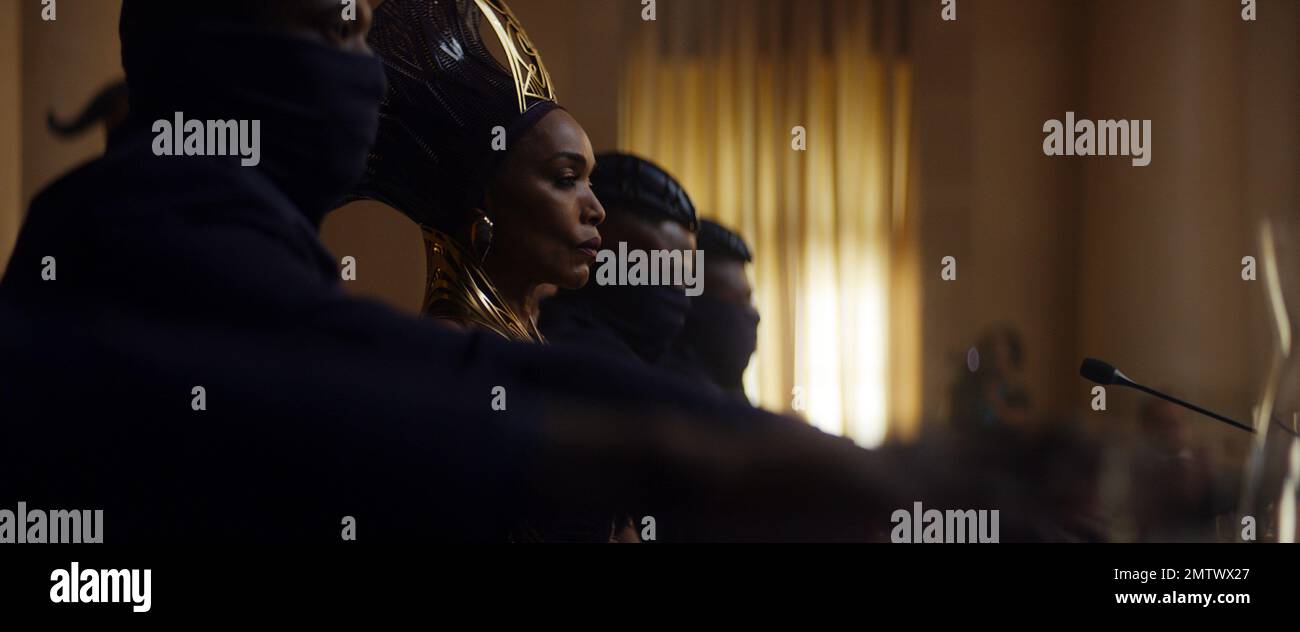 Black Panther: Wakanda Forever Year : 2022 USA Director : Ryan Coogler Angela Bassett Stock Photo