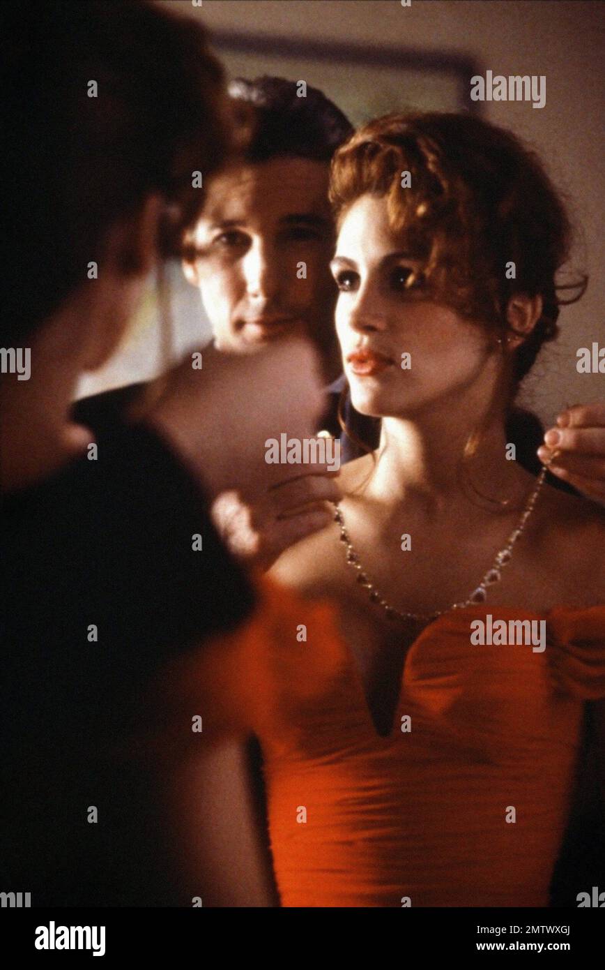 Pretty Woman  Year : 1990 USA Director : Garry Marshall Julia Roberts, Richard Gere Stock Photo