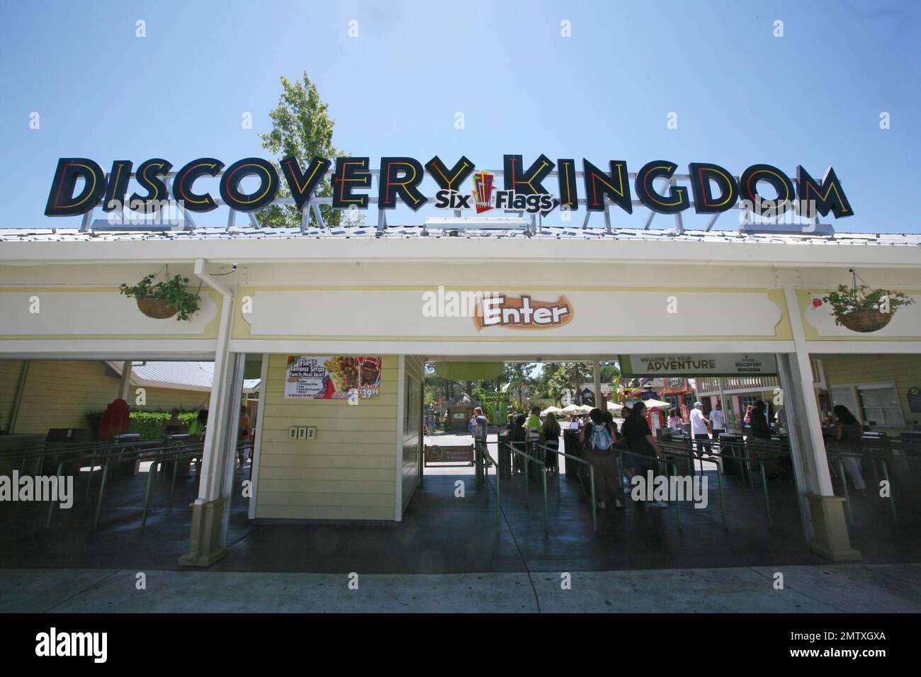 Six flags vallejo hi res stock photography and images alamy