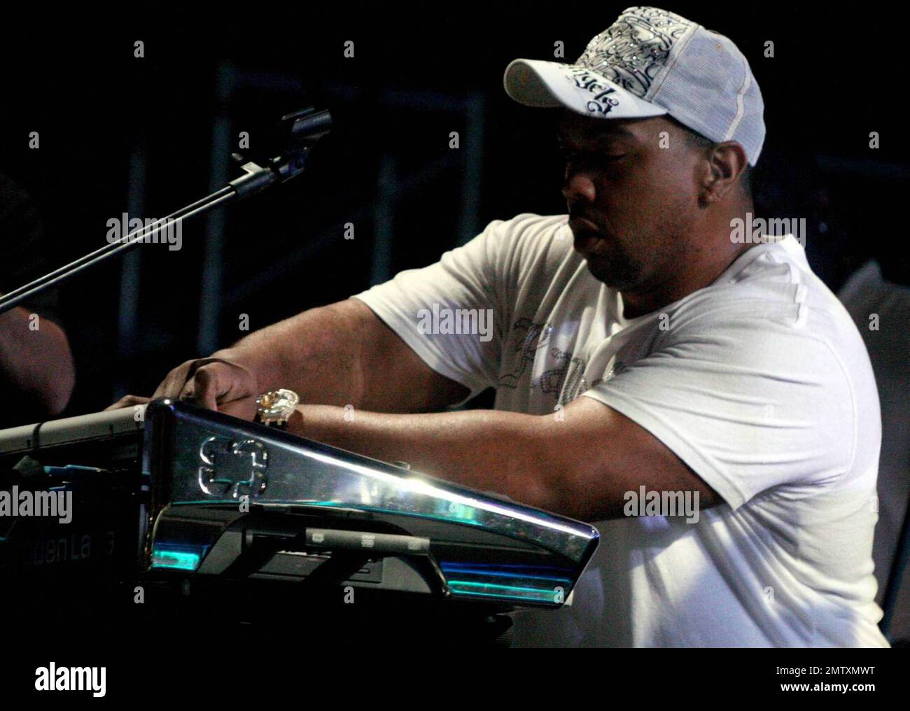 Se Electronics Rapper Rapper Timbaland performs on day two of Ultra Music Festival (UMF), the ...