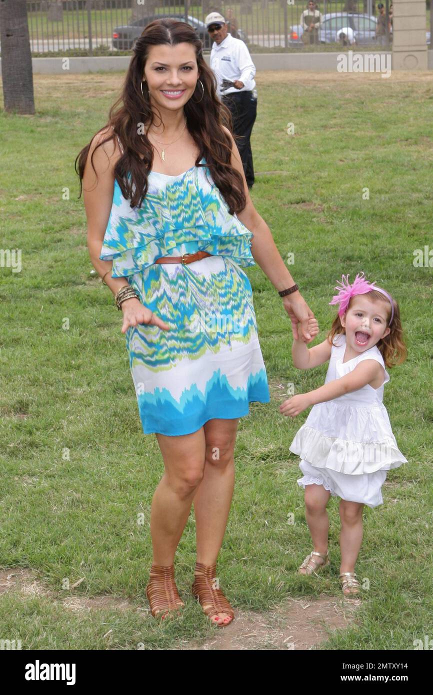 Ali Landry and daughter Estela arrive to Wadsworth Great Lawn for the(02)