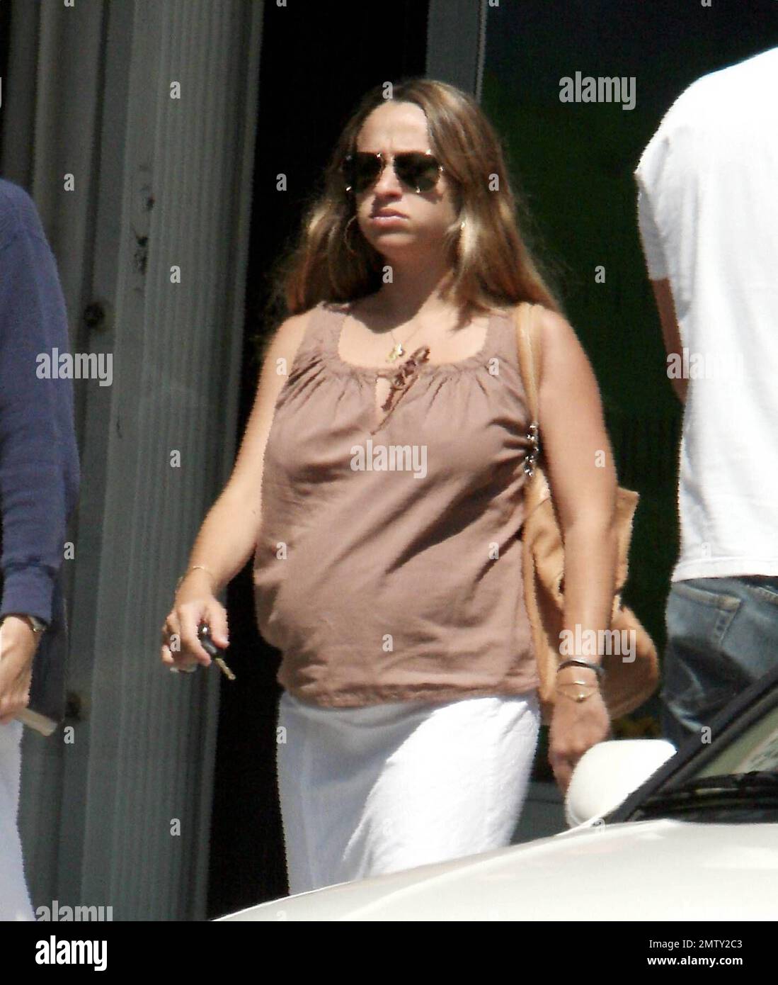 Exclusive!! Tobey Maguire's 7 month pregnant girlfriend, Jennifer Meyer