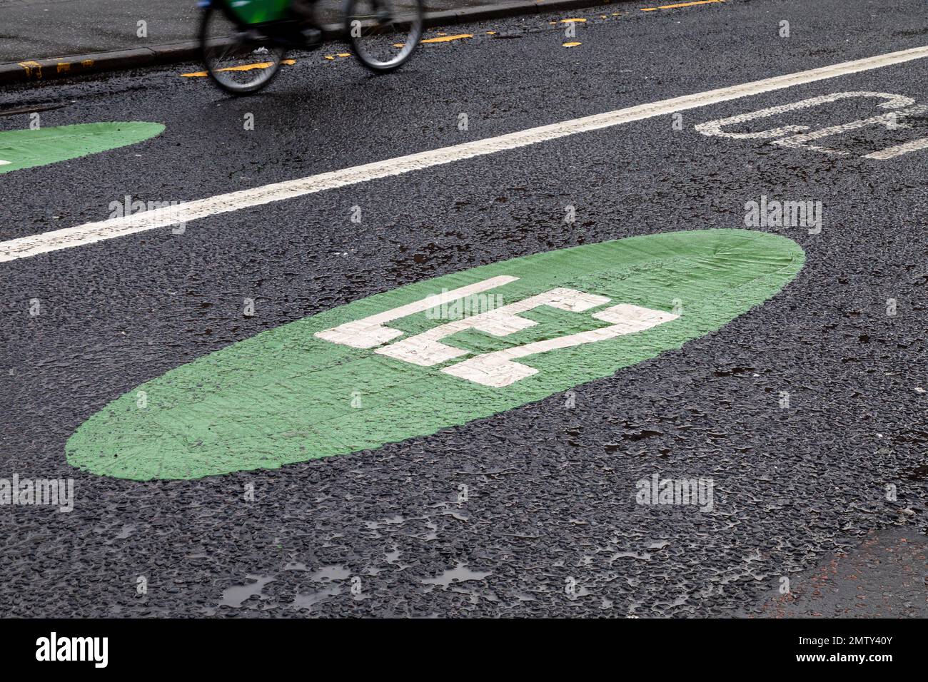 Glasgow City Council introduces a low emission LEZ zone which takes