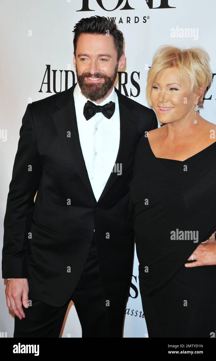 Hugh jackman tuxedo hi-res stock photography and images - Alamy