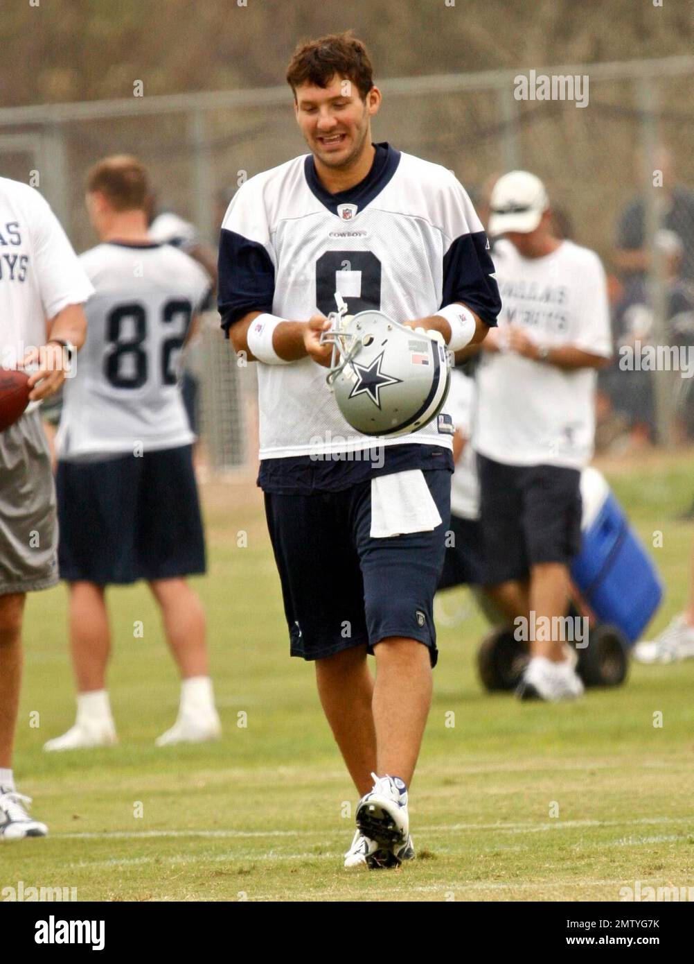 Dallas Cowboys' Tony Romo calls the snap count at the morning practice  during training camp, Wednesday, July 30, 2008, in Oxnard, California.  (Photo by Ron Jenkins/Fort Worth Star-Telegram/MCT/Sipa USA Stock Photo 