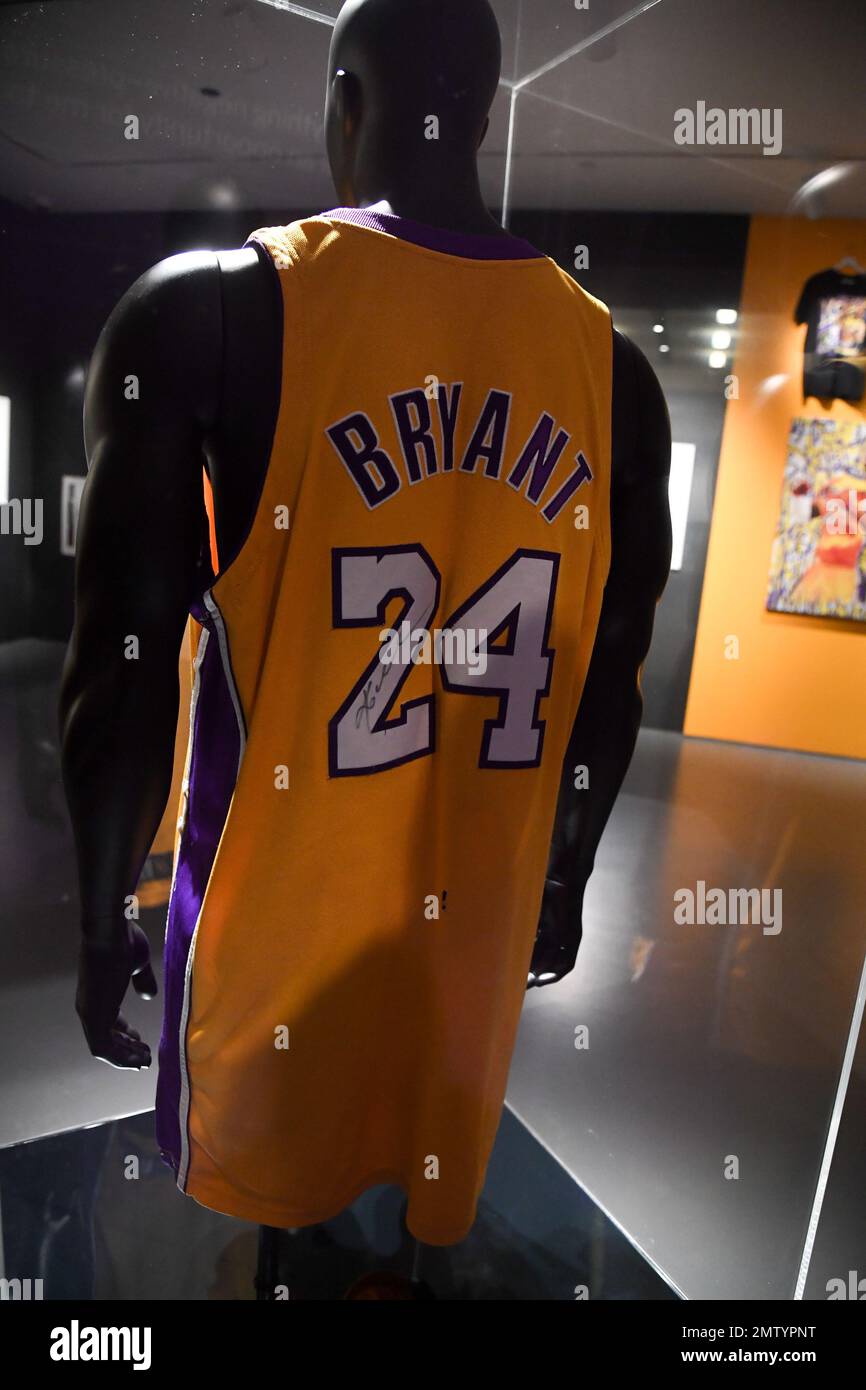 Kobe Bryant's Lakers Jersey Could Fetch a Record $7 Million at Sotheby's