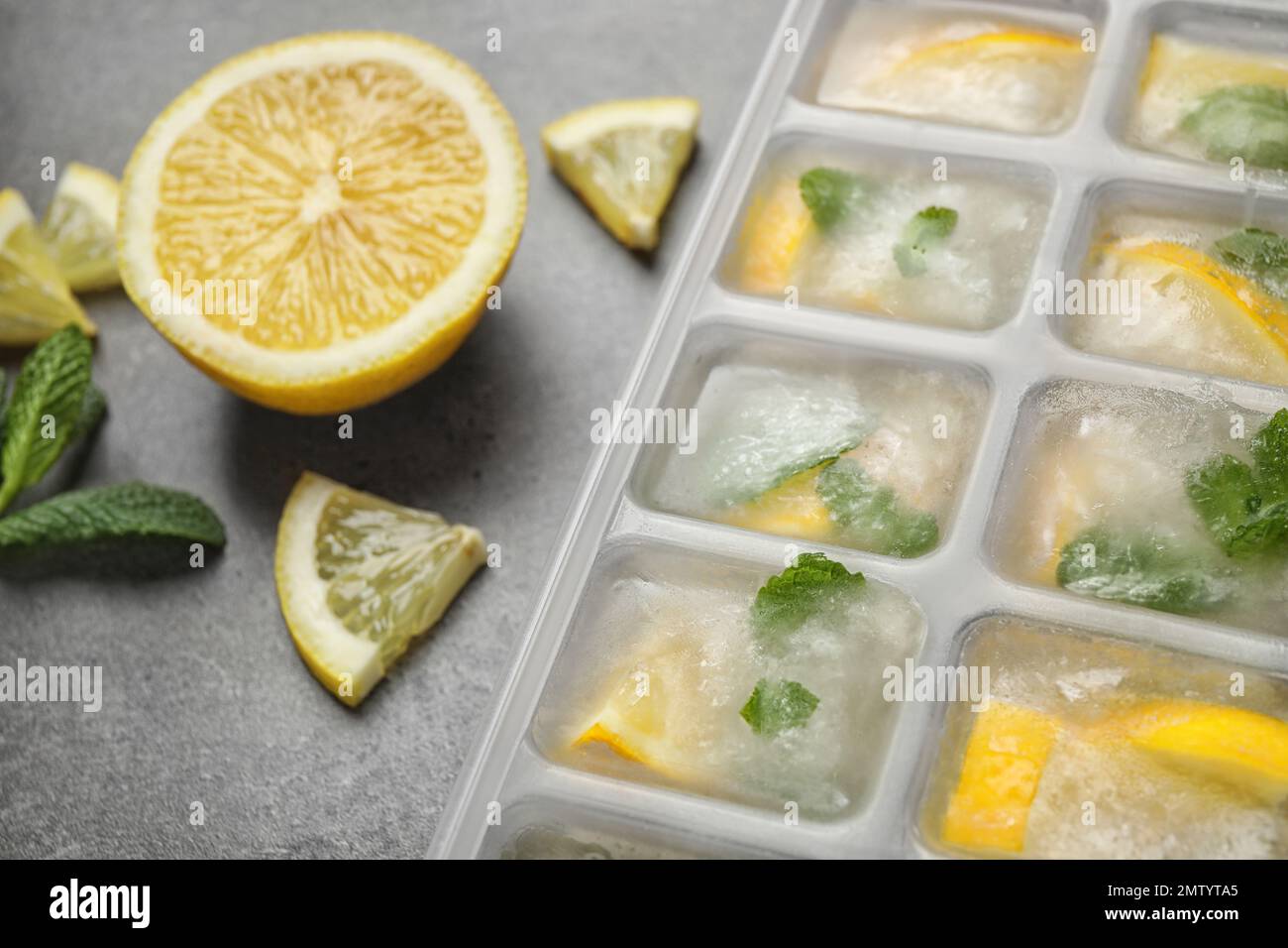 Ice mold hi-res stock photography and images - Alamy