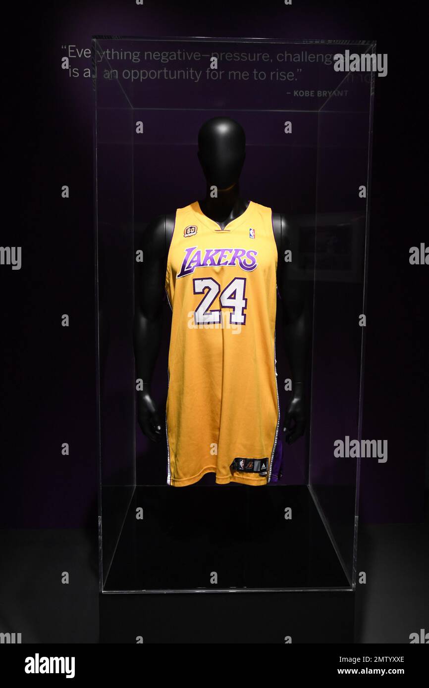 Kobe Bryant MVP jersey fetches record $5.8 million at auction 