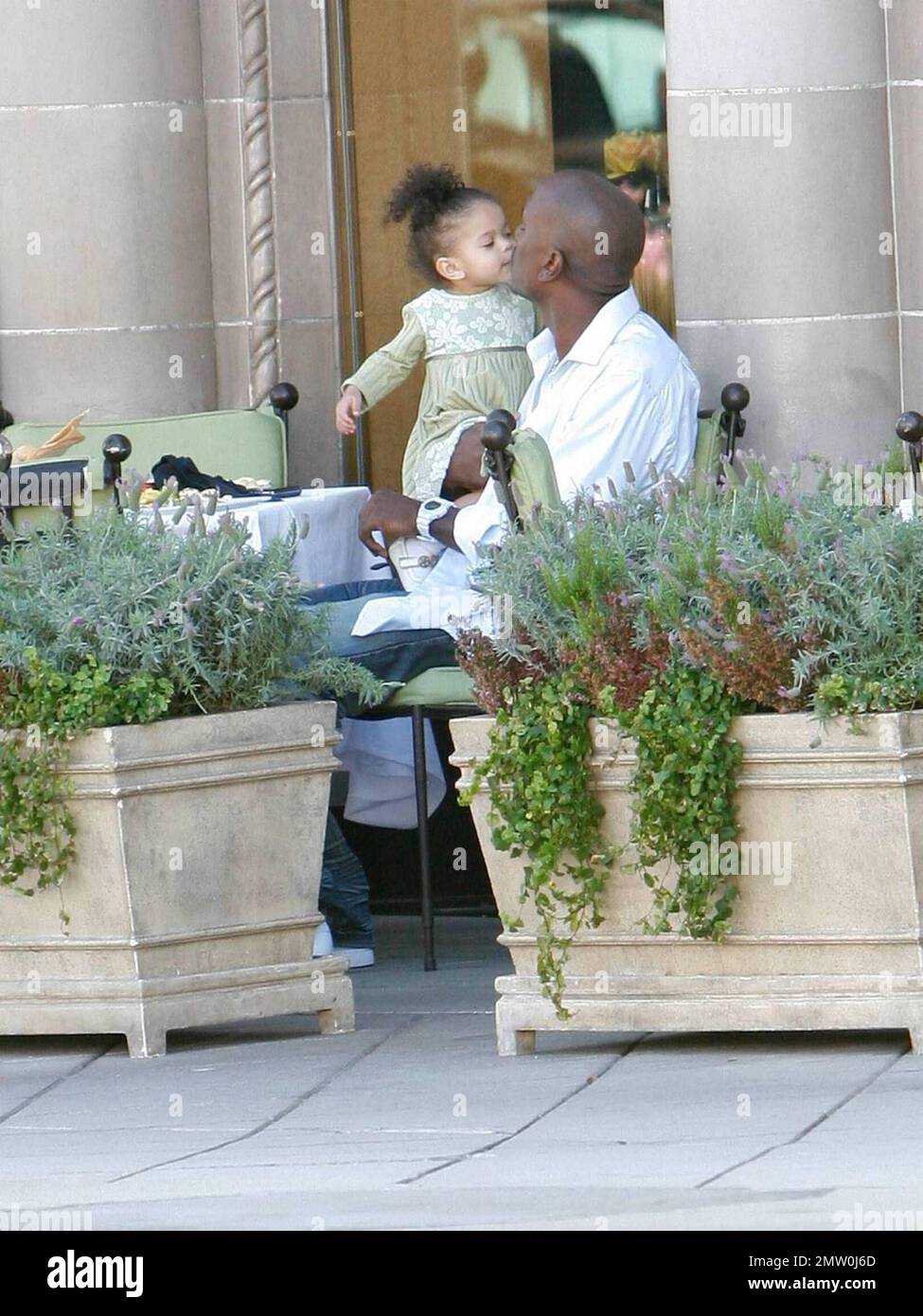 Tyrese gibson and shayla gibson hires stock photography and images Alamy(00)