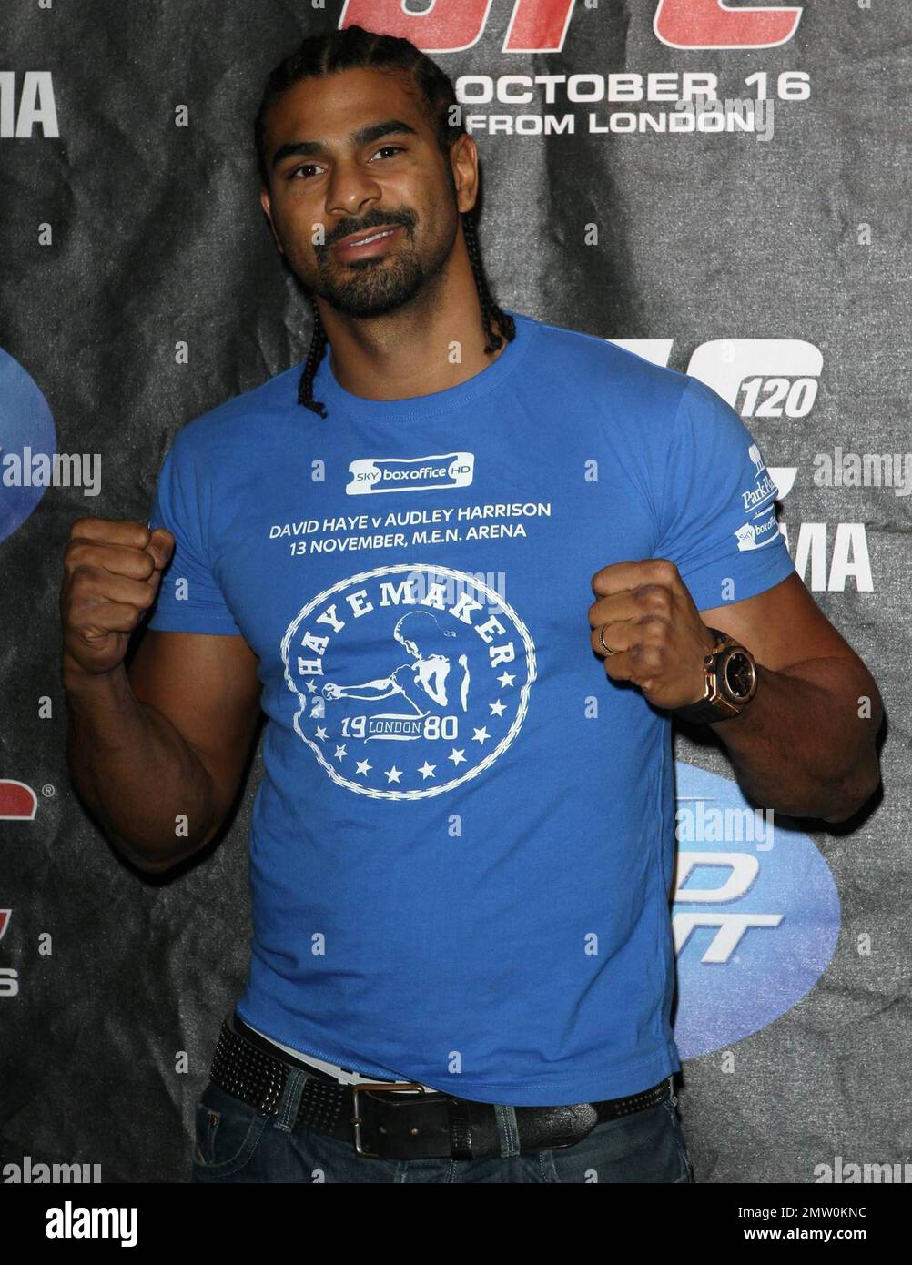 Carlos Condit Suit