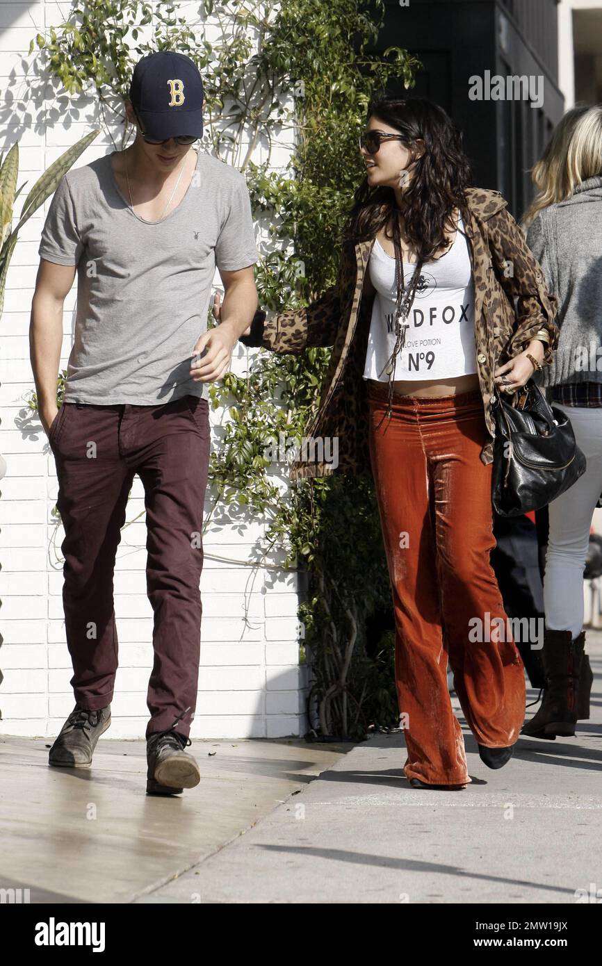 Vanessa Hudgens Style | TikTok, image size:866x1390