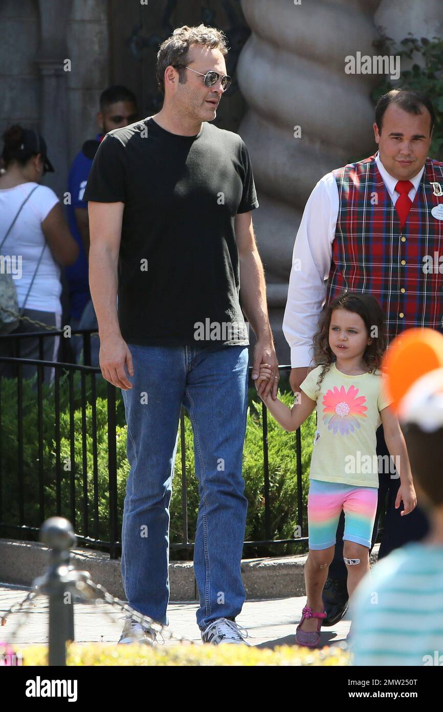 Vince Vaughn enjoys father's day at Disneyland with hid wife Kyla and