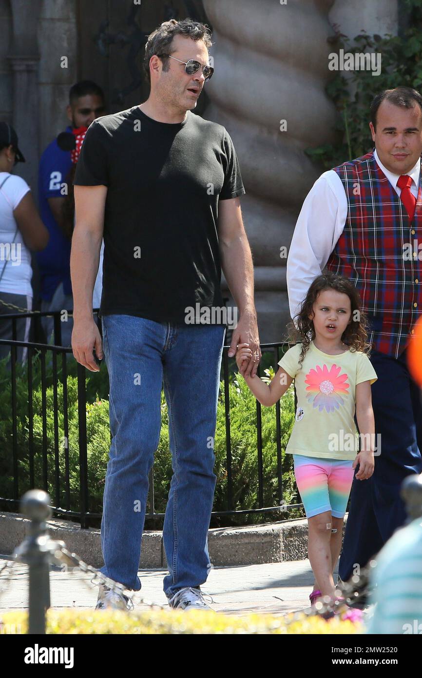 Vince Vaughn enjoys father's day at Disneyland with hid wife Kyla and