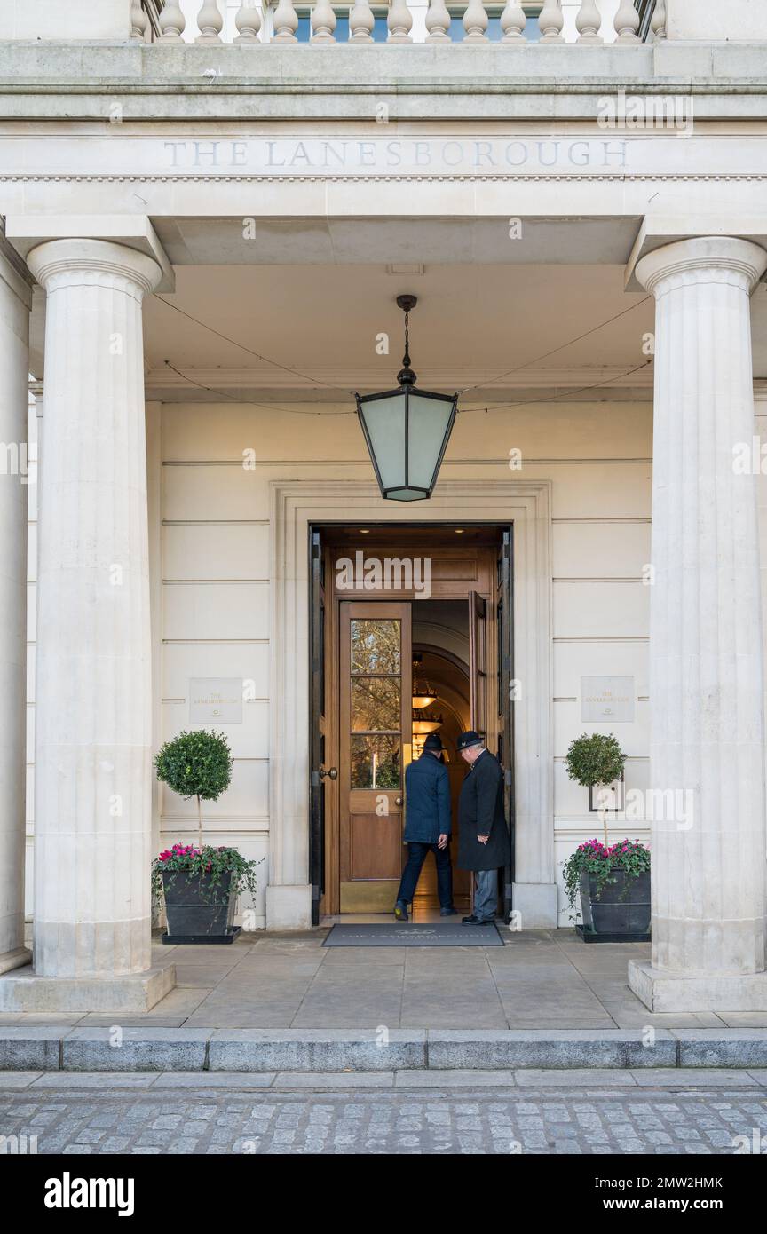 Mayfair hotel doorman hi-res stock photography and images - Alamy